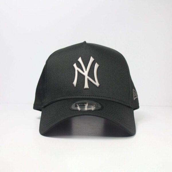 Gorra new era 9forty Aframe New York Yankees Logo metalico