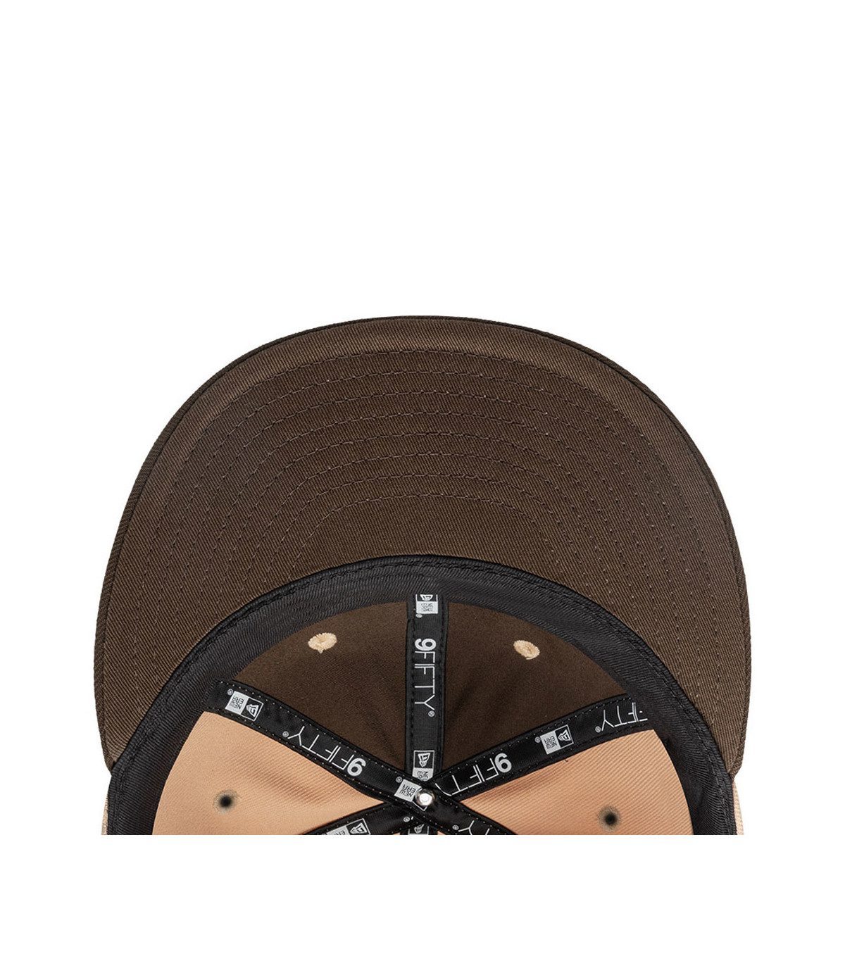 gorra-9fifty-mlb-new-york-yankees-gothic-script-beige (3)
