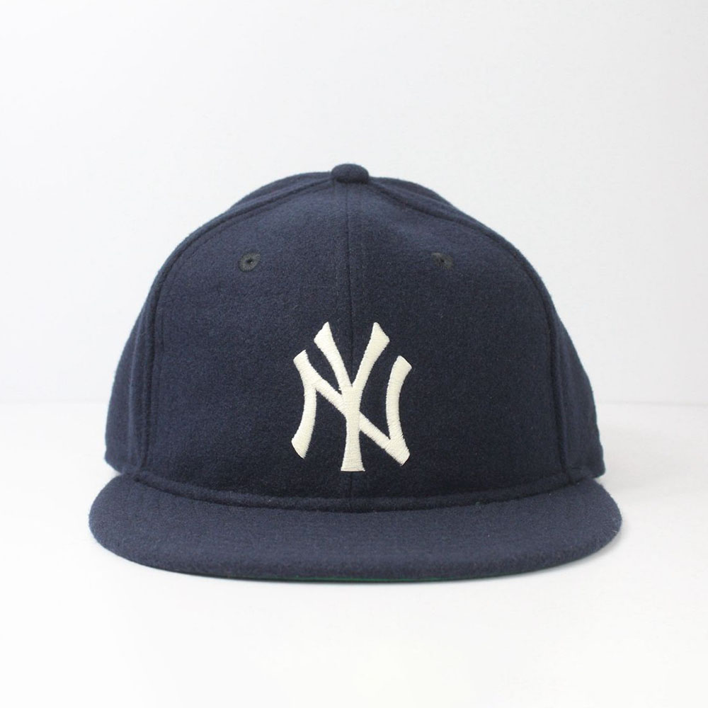 Gorra 59FIFTY Fear of God Essentials New York Yankees Wool Retro Crown